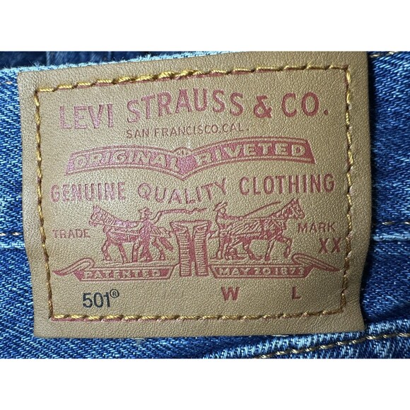 Levi's Athens Ranks 501 Distressed Button‎ Fly Straight Crop Jeans Women 32 X 26 - Picture 8 of 14